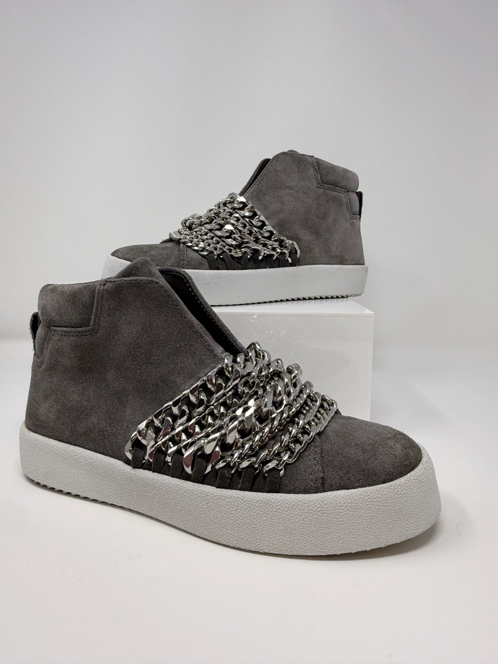 Kendall + Kylie Gray Duke Gray Suede Silver Chain High Top Sneakers Womens 7